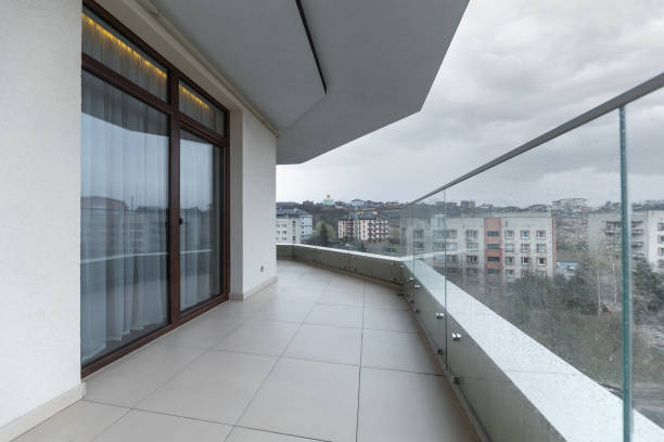 Parapetto in vetro balcone terrazzo Milano — Gama Milano