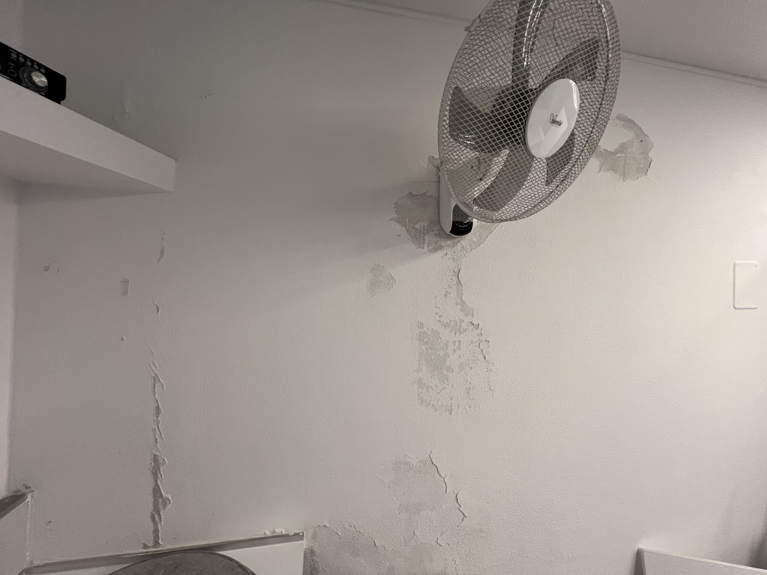 Infiltrazione laterale parete muro condominio Milano — Gama Milano